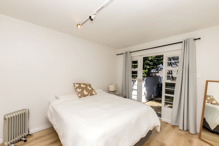 To Let 2 Bedroom Property for Rent in Sea Point Western Cape
